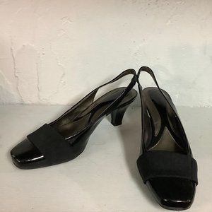 Naturalizer Black Slingback Size 7